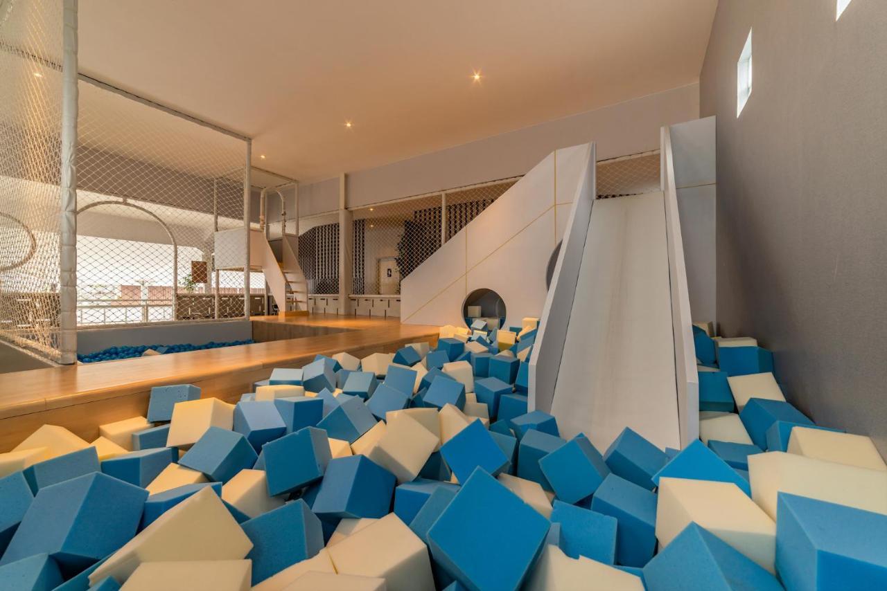 Kontena Hotel Batu  Esterno foto